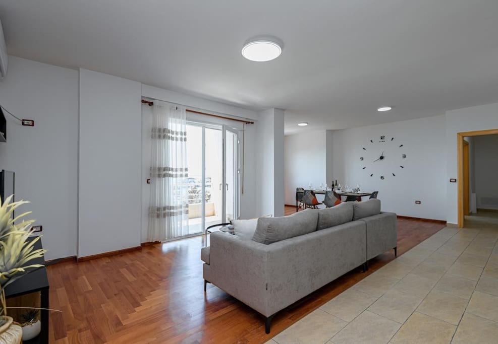 Grand View Apartment Durrës Eksteriør bilde